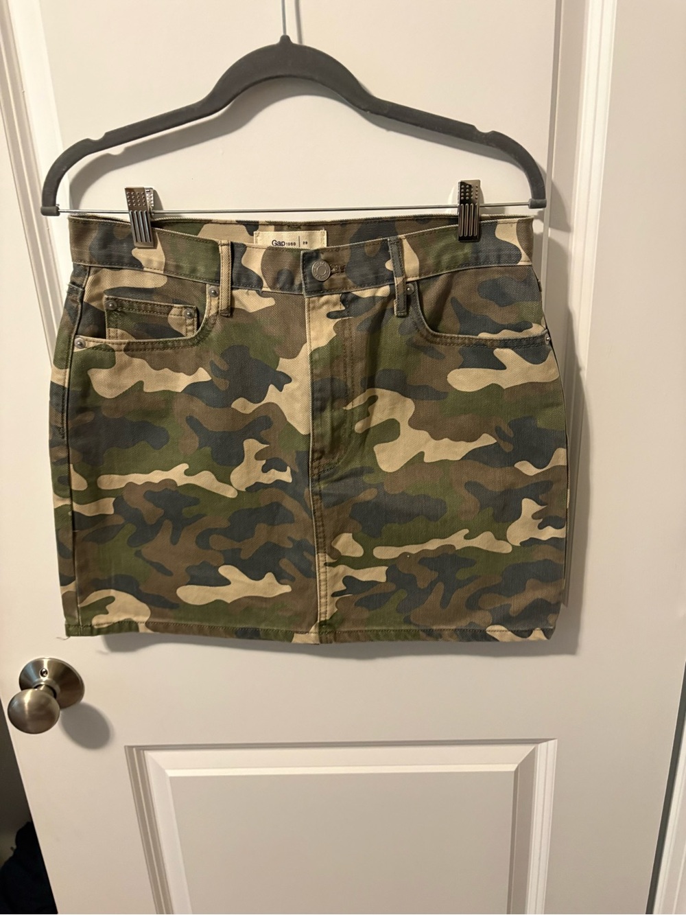 GAP Camo Mini Skirt in Olive and Tan